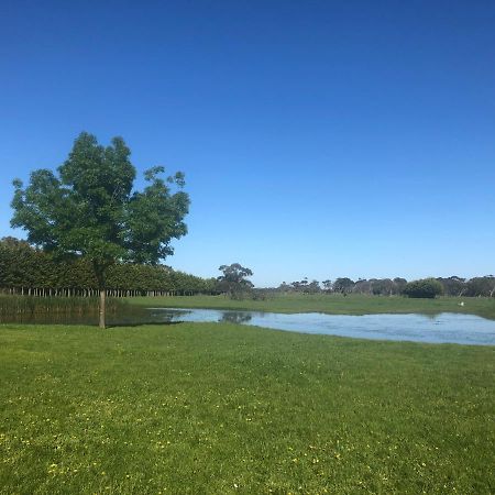 Woodbyne Resort Wimbledon Heights Bagian luar foto