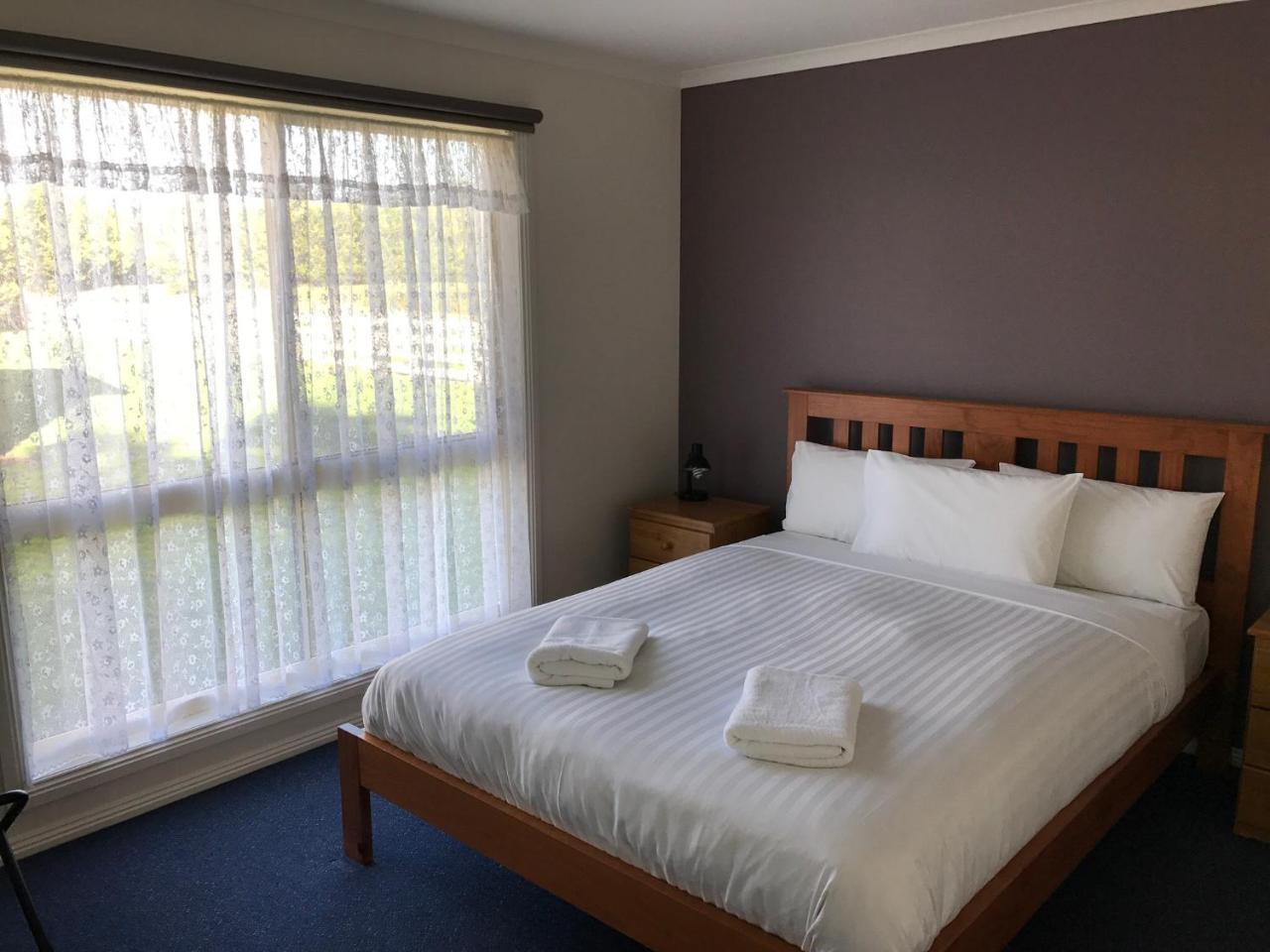 Woodbyne Resort Wimbledon Heights Bagian luar foto